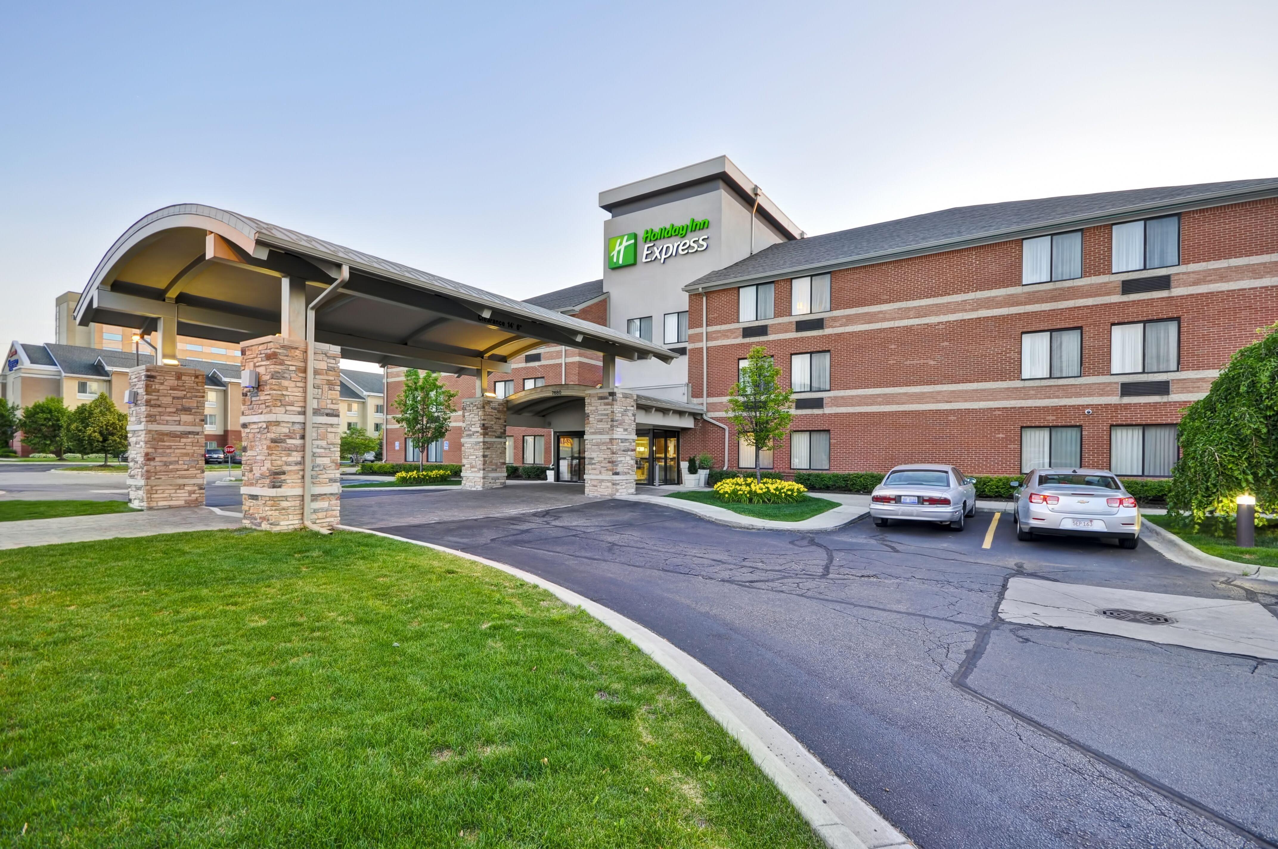 Holiday Inn Express Romulus / Detroit Airport By Ihg Екстериор снимка